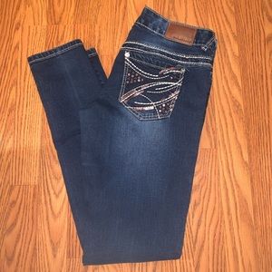 Maurices jeans
